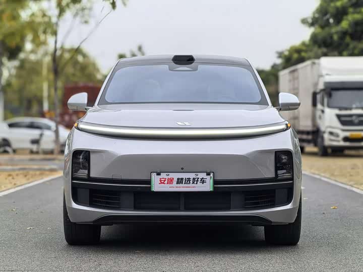 Фото 2 - LiXiang L9