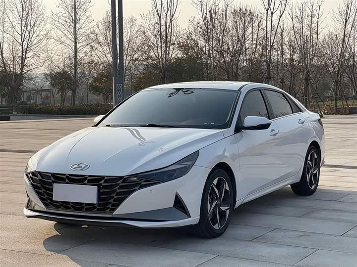 Фото 1 - Hyundai Elantra N line