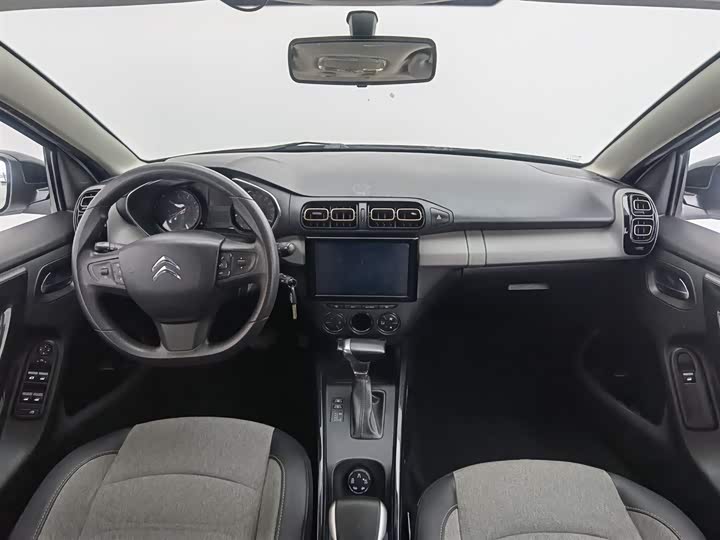 Фото 5 - Citroen C3-XR