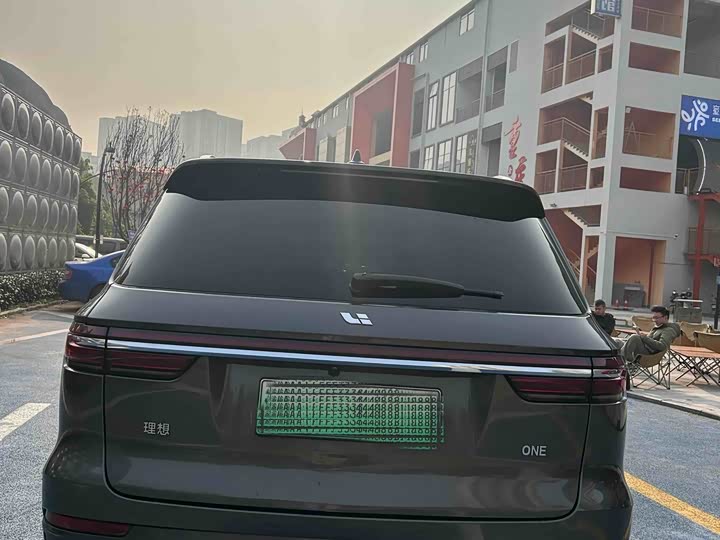 Фото 4 - LiXiang One