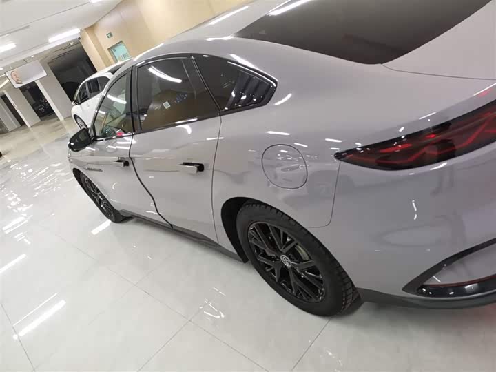 Фото 5 - BYD Han