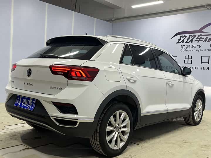 Фото 6 - Volkswagen T-Roc