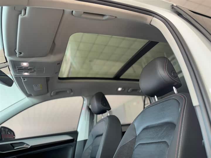 Фото 9 - Volkswagen Tayron