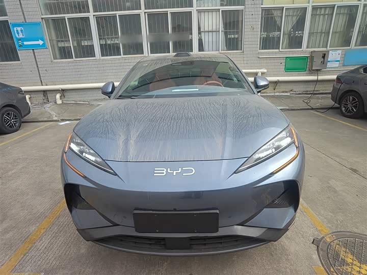 Фото 3 - BYD Sea Lion 07 EV