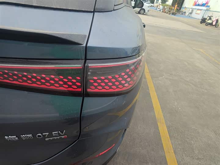 Фото 8 - BYD Sea Lion 07 EV