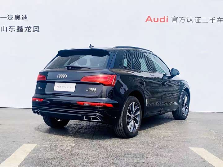 Фото 4 - Audi Q5L