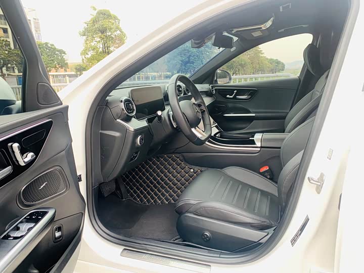 Фото 7 - Mercedes-Benz C-Class