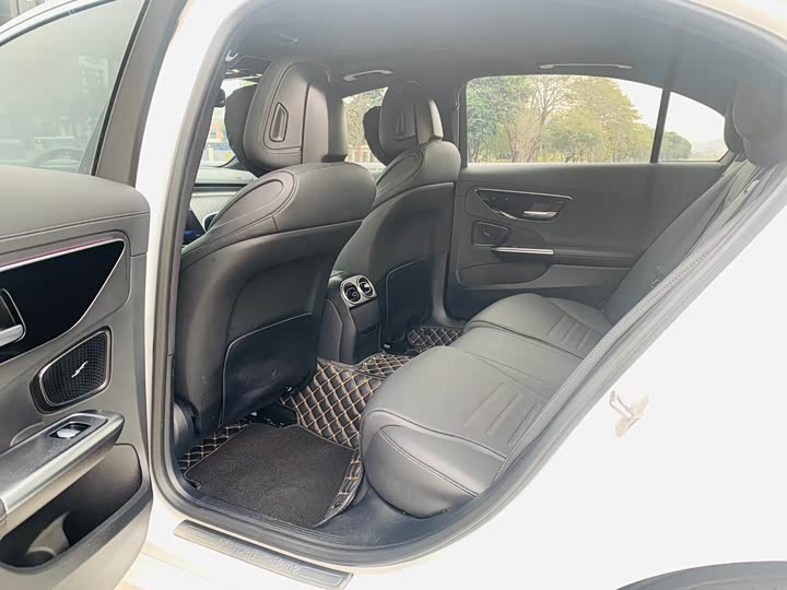 Фото 8 - Mercedes-Benz C-Class