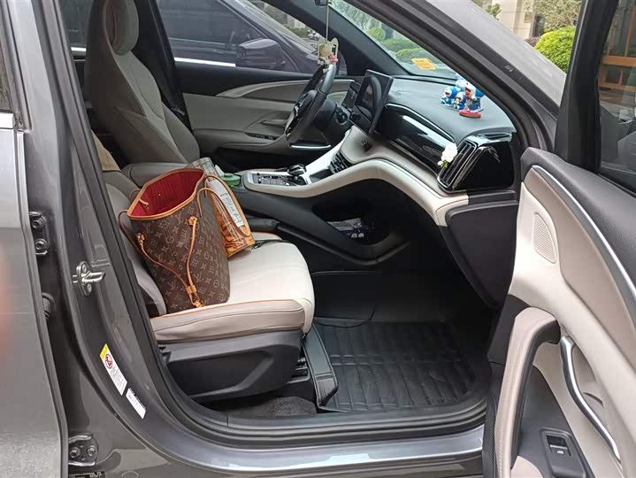 Фото 8 - BYD Song Pro Hybrid