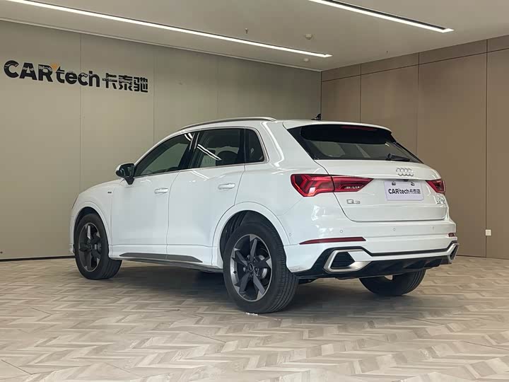 Фото 7 - Audi Q3