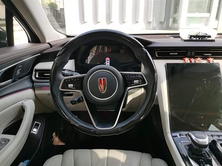 Фото 3 - Hongqi H5