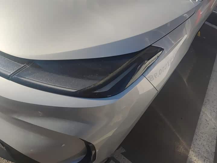 Фото 5 - BAIC Arcfox T1