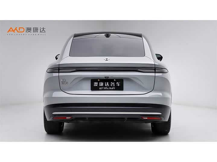Фото 4 - Nio EC6