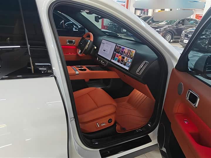 Фото 8 - LiXiang L6