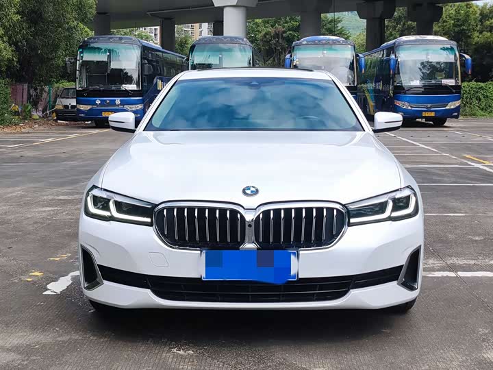 Фото 2 - BMW 5 Series