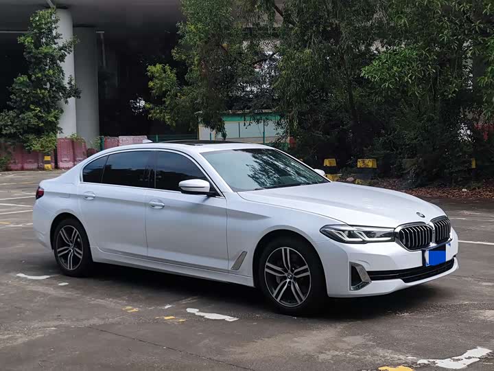 Фото 3 - BMW 5 Series