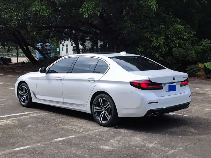 Фото 5 - BMW 5 Series