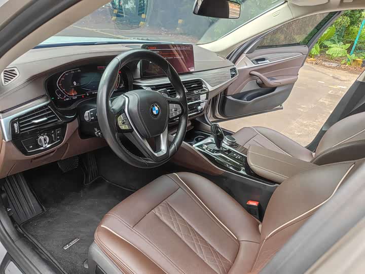 Фото 7 - BMW 5 Series