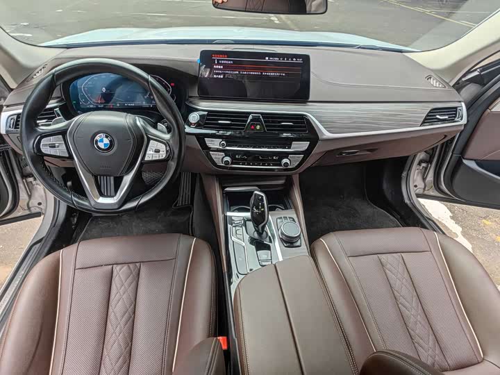 Фото 8 - BMW 5 Series