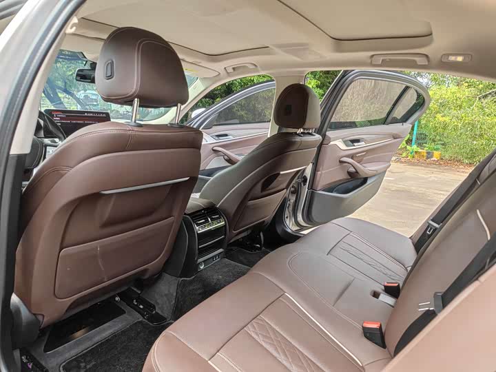 Фото 9 - BMW 5 Series