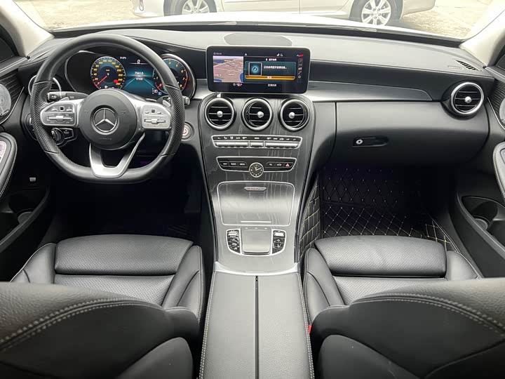Фото 6 - Mercedes-Benz C-Class