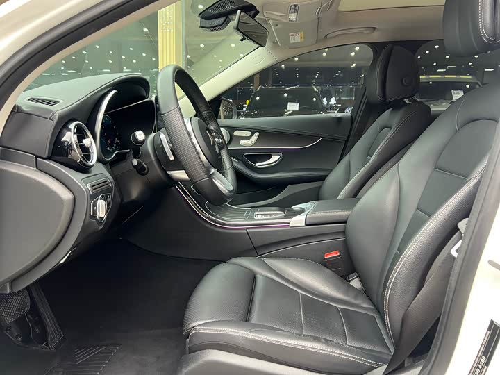 Фото 7 - Mercedes-Benz C-Class