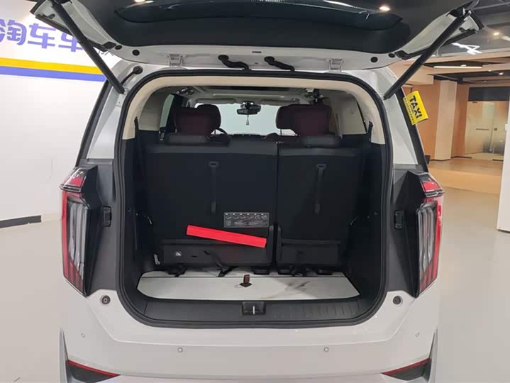 Фото 4 - GAC Trumpchi E9