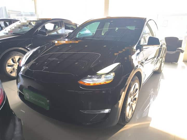 Фото 3 - Tesla Model Y