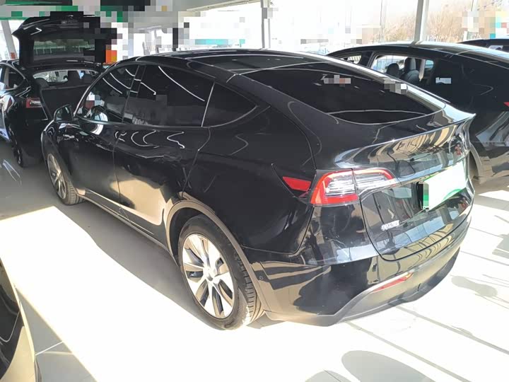 Фото 5 - Tesla Model Y