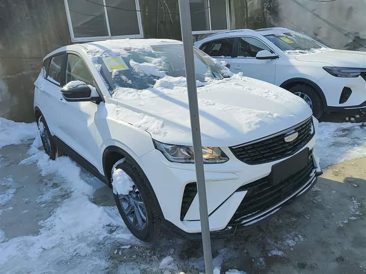 Фото 4 - Geely Coolray