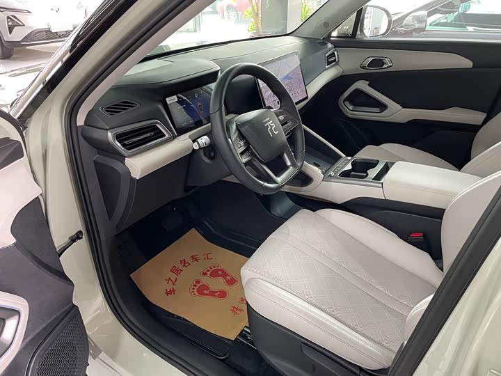 Фото 5 - BYD Yuan Up