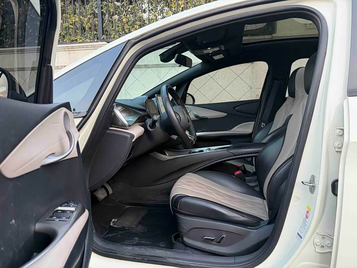 Фото 6 - BYD Dolphin