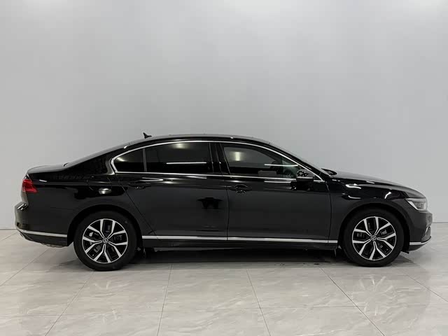 Фото 7 - Volkswagen Magotan