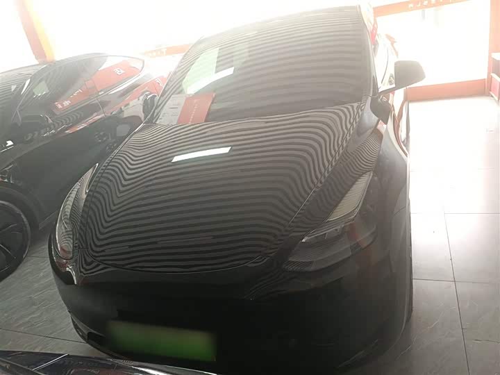 Фото 3 - Tesla Model Y