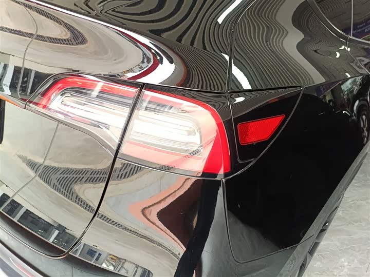 Фото 8 - Tesla Model Y