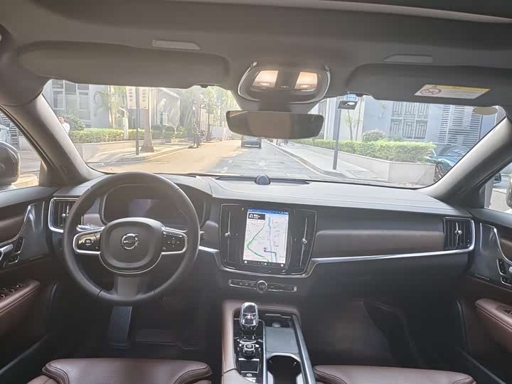 Фото 6 - Volvo V90