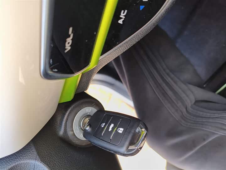 Фото 9 - Changan BenBen E-Star