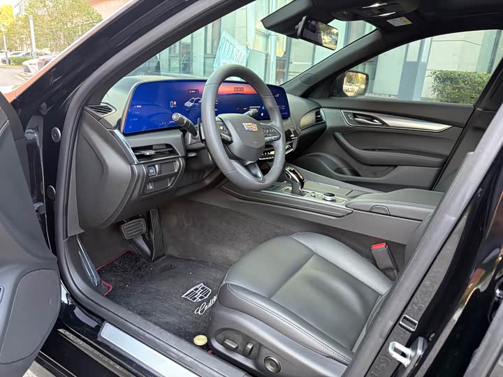 Фото 6 - Cadillac CT5