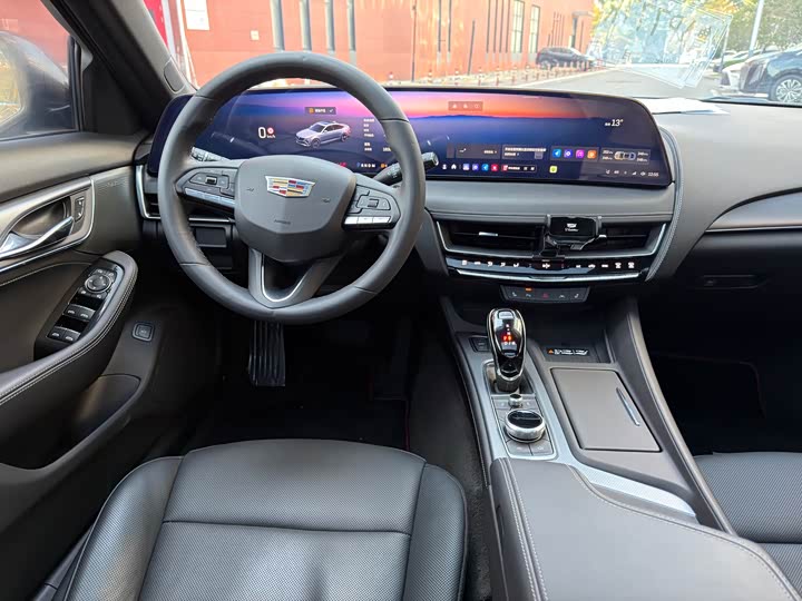 Фото 8 - Cadillac CT5