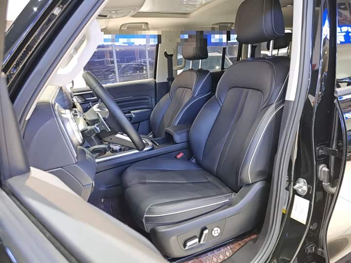 Фото 8 - Tank 300