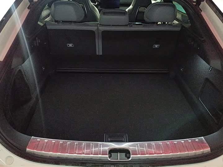 Фото 4 - Zeekr 001