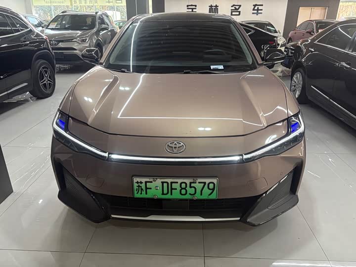 Фото 2 - Toyota bZ3