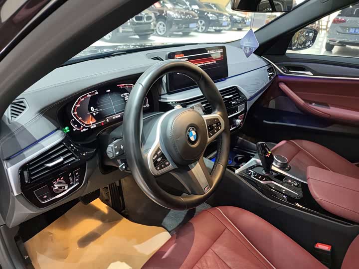 Фото 4 - BMW 5 Series