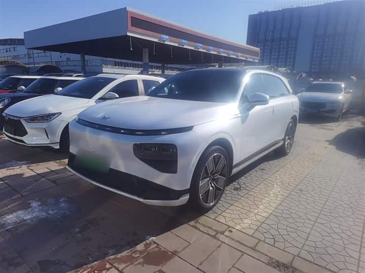 Фото 2 - XPeng G9