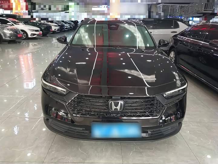 Фото 3 - Honda Accord