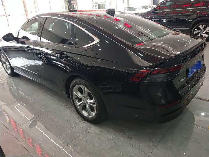 Фото 5 - Honda Accord