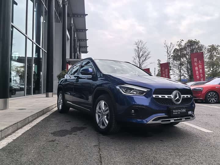 Фото 4 - Mercedes-Benz GLA-Class