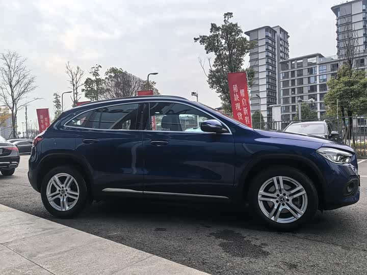 Фото 5 - Mercedes-Benz GLA-Class