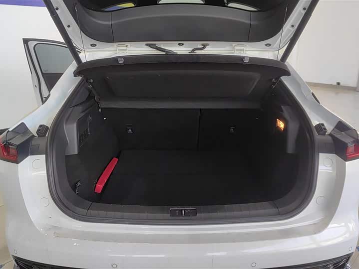 Фото 4 - Bestune B70S