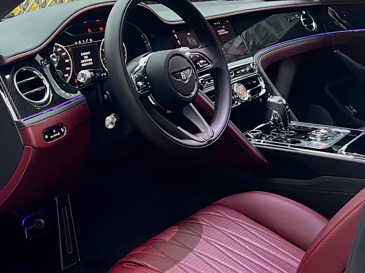 Фото 3 - Bentley Flying Spur